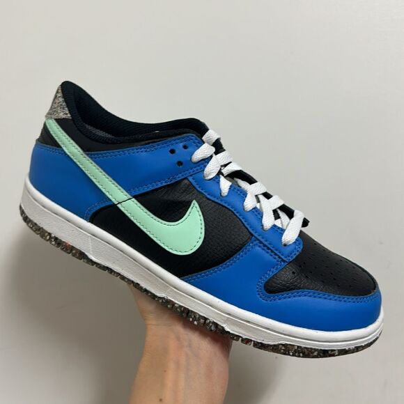 ⭐️💙🤍NIKE DUNK LOW SE GS SNEAKERS🤍💙